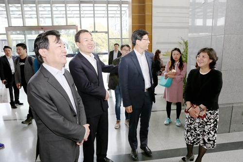 5.调研团走访苏州优曼特自动化设备有限公司.jpg