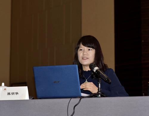 3.中国建设银行渠道与运营管理部陈明华处长现场授课.jpg
