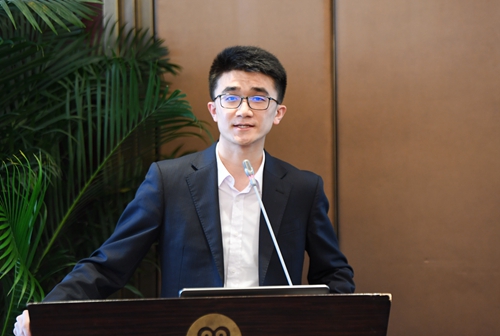 5cc1d92f1c6d9.jpg 5.中国银行司库融资团队业务经理王绪硕演讲.jpg