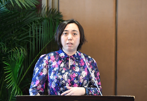 5cc1d93f6fb42.jpg 7.普华永道中天会计师事务所北京分所金融机构服务部李燕总监演讲.jpg