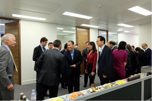 王兆星副主席、田国立会长到中国银行业协会英国代表处调研并指导工作549.jpg