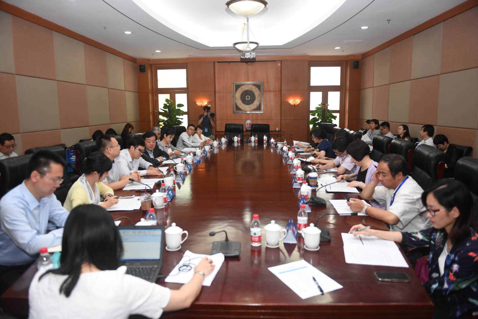 5d1d7804ce268.jpg 4.会议现场.jpg