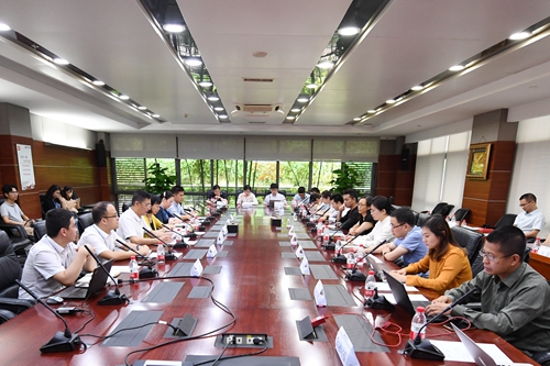 5d522c514dca2.jpg b-008.jpg