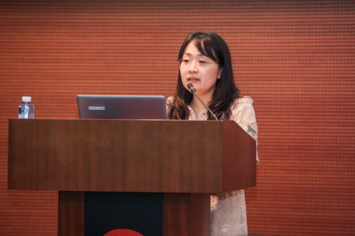 5d8335082e81b.jpg 7.招商银行财务会计部预算管理室主管曾裕分享交流.jpg