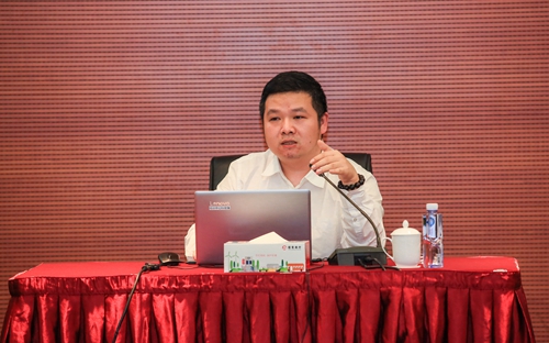 5d83354f88281.jpg 14.广发证券银行业首席分析师倪军分享交流.jpg
