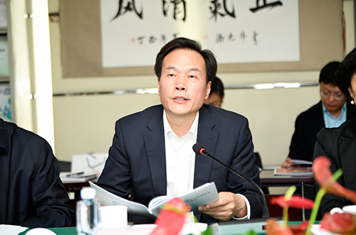江苏银行副行长、董事会秘书吴典军发言.jpg