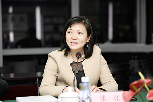 1.中国银行业协会副秘书长张亮作总结讲话.jpg