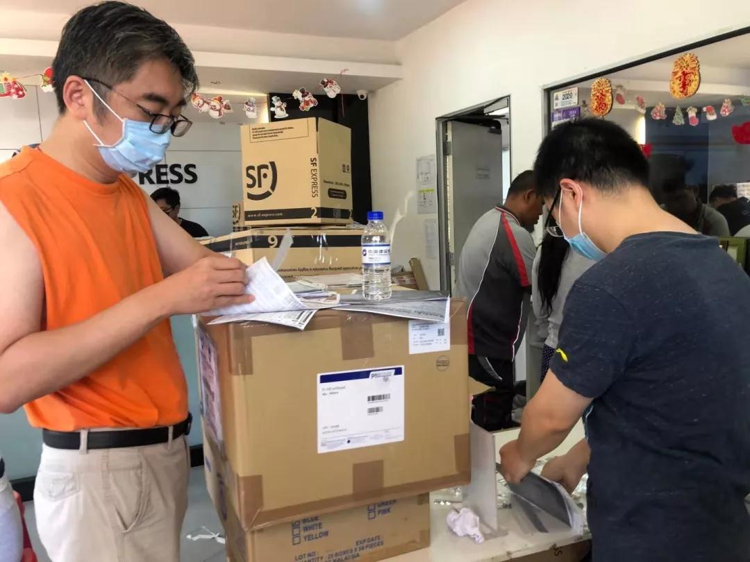 5e37c355a98bf.jpg 5e37c355a98bf.jpg