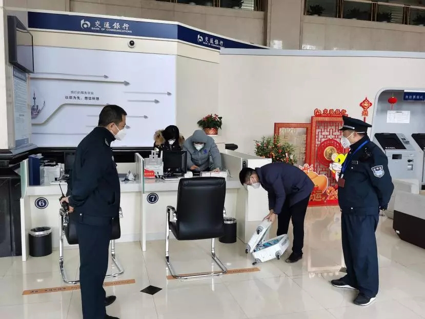 5e3bd003d76a6.jpg 5e3bd003d76a6.jpg