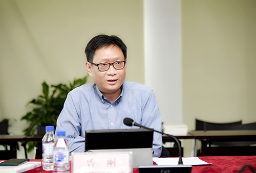 3.国家金融与发展实验室副主任曾刚作主旨演讲.jpg