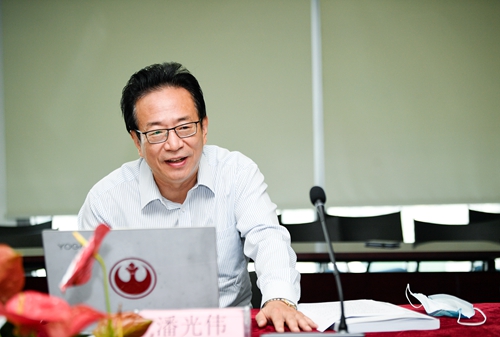 潘会长.jpg