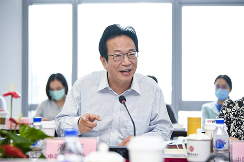 潘会长.jpg