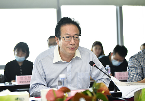1.中国银行业协会党委书记、专职副会长潘光伟致辞.jpg