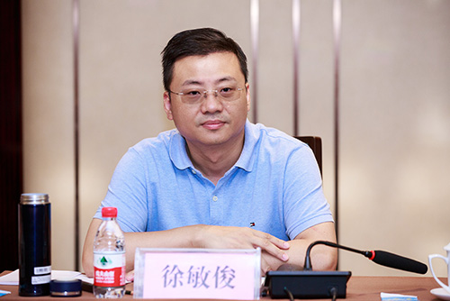 河北金融租赁董事长徐敏俊出席会议并致辞.jpg