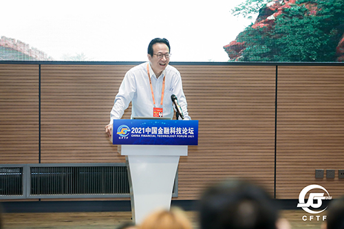 01. 9月4日，中国银行业协会党委书记、专职副会长潘光伟出席中国金融科技论坛并讲话.jpg