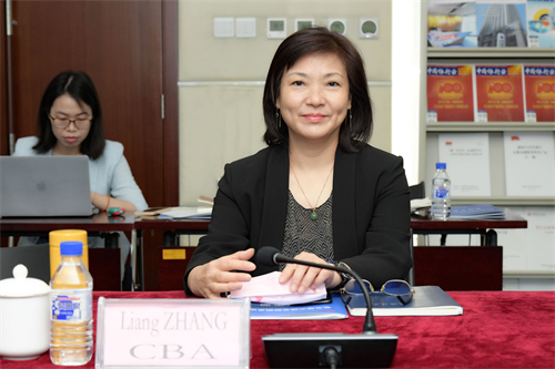 05. 中国银行业协会副秘书长张亮出席论坛.jpg