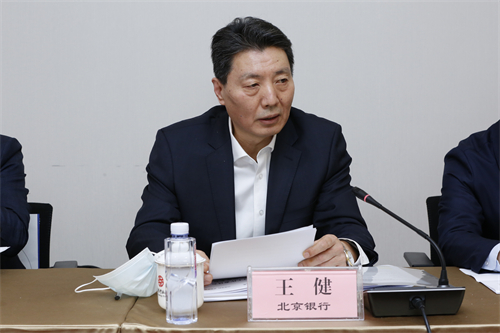 王健.jpg