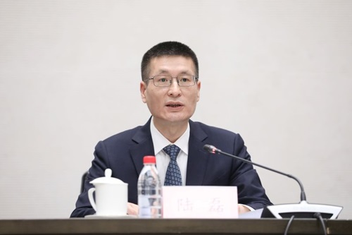 680a4952edc10.jpg 03陆磊.jpg