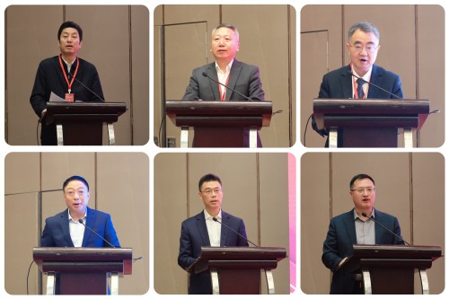 图2交流发言.jpg