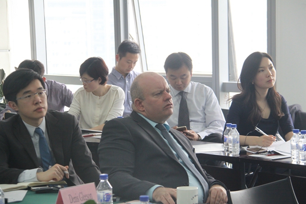 6.BBH合规管理资深副总裁Denis Gleeson参与研讨.jpg