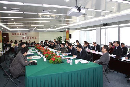 12座谈会现场_副本.jpg