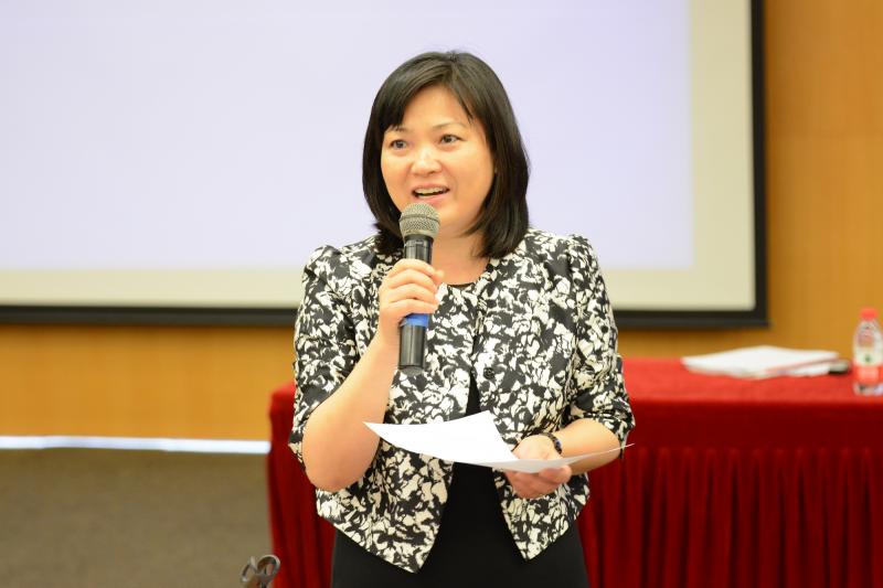 中国银行业协会副秘书长兼城商行工作委员会专职副主任张亮主持研修班.jpg