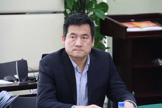 6中国银行业声誉风险管理联席会副主席、中国银行业协会副秘书长王衍行出席评审会议_副本.jpg