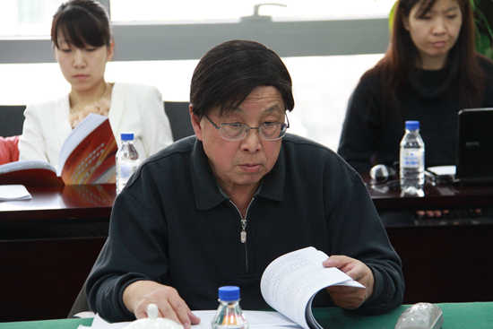 4中国传媒大学资深教授白龙应邀出席评审会议_副本.jpg