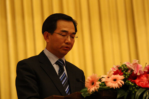 8会员银行代表、上海浦东发展银行副行长冀光恒发言.jpg
