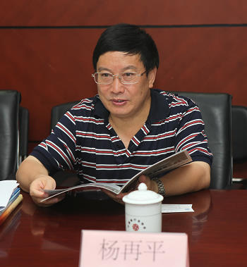 会长2-1.jpg 会长2-1.jpg