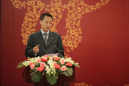 11招商银行员工代表韦彤.jpg 11招商银行员工代表韦彤.jpg