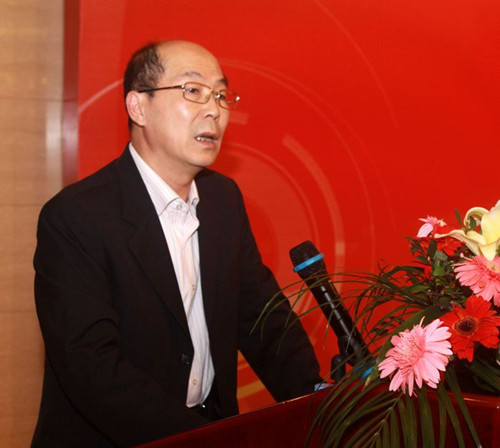 13地方银行业协会代表做典型发言_副本.jpg
