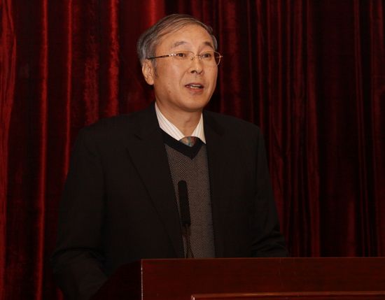 2、国家开发银行专家委员会汪子章常务副主任演讲.jpg