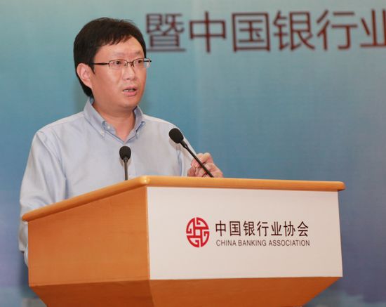 6社科院金融研究所银行研究室主任曾钢点评报告.jpg 6社科院金融研究所银行研究室主任曾钢点评报告.jpg