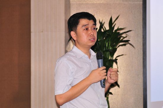 5-招商银行金融市场部理财业务黄杰主管授课.jpg
