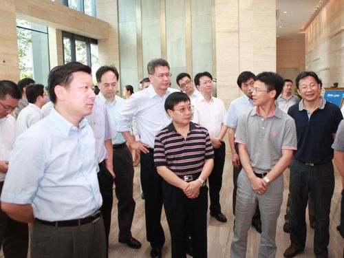 考察绿地中心.jpg