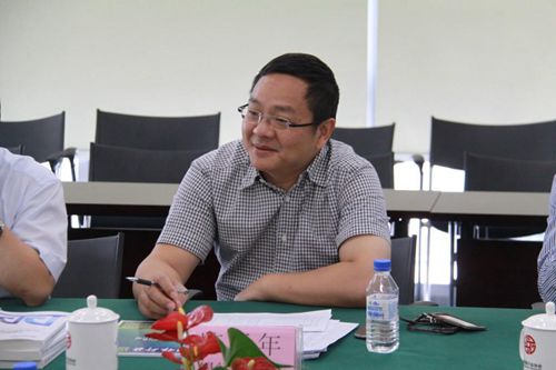 2.中国银行业协会陈远年秘书长介绍评比活动情况_副本.jpg 2.中国银行业协会陈远年秘书长介绍评比活动情况_副本.jpg