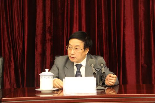 1-中国银行业协会杨再平专职副会长讲话_副本.jpg