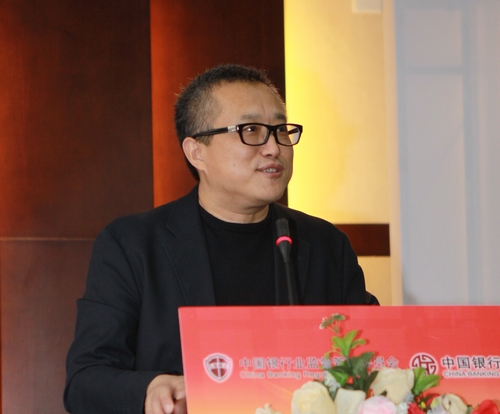 吴昱.jpg