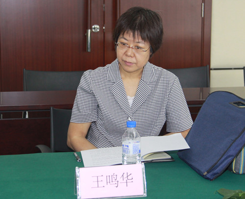 检查组成员北京银监局王鸣华处长_副本.jpg 检查组成员北京银监局王鸣华处长_副本.jpg