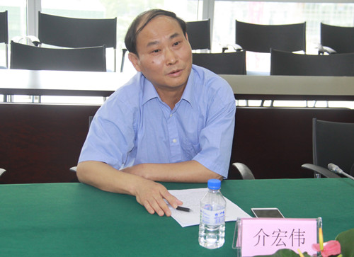 中国银行业协会纪委书记介宏伟讲话_副本.jpg 中国银行业协会纪委书记介宏伟讲话_副本.jpg