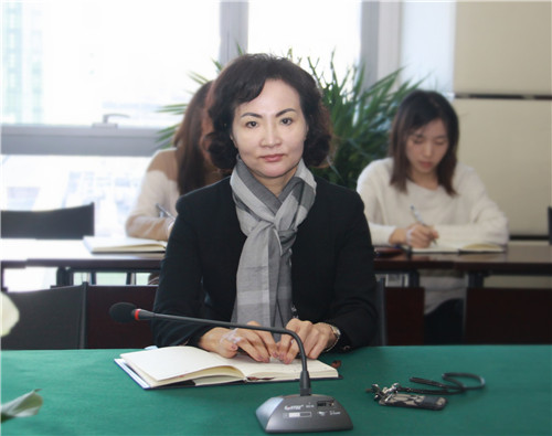 4张芳副秘书长出席会议.jpg