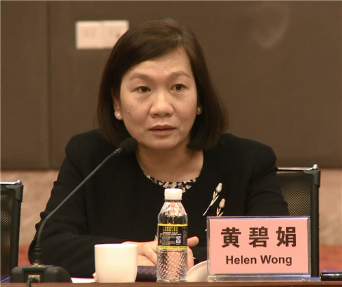 6.汇丰银行大中华区总裁黄碧娟发言.jpg 6.汇丰银行大中华区总裁黄碧娟发言.jpg