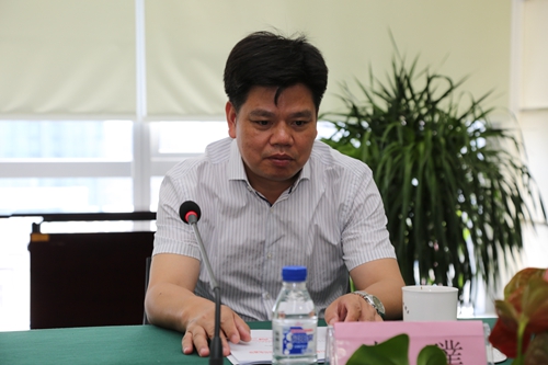 图片2：肖璞主任宣读任职决定.JPG