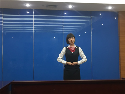 “最佳客服明星”面试4.jpg “最佳客服明星”面试4.jpg