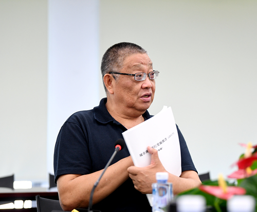 6.北京大学经济学院教授、博士生导师、经济史研究所所长萧国亮对课题进行评审_副本.jpg