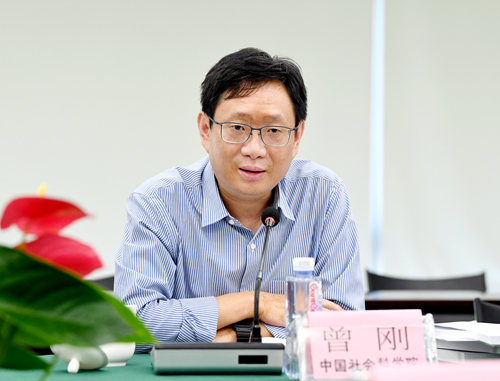 5.中国社会科学院金融研究所银行研究室主任曾刚对课题进行评审_副本.jpg