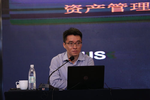 6.华夏银行资产管理部李岷总经理授课.jpg