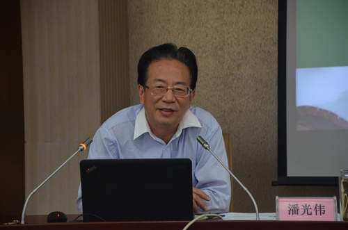 潘会长.jpg 潘会长.jpg