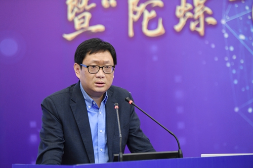 6  中国社科院金融研究所银行研究室主任曾刚点评.jpg